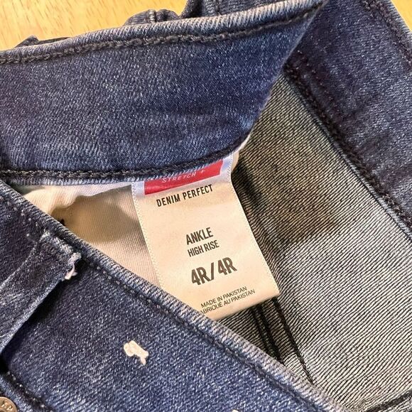 NWOT Express Denim Perfect Ankle High Rise Dark Wash Jeans Size 4 #JT2 - Picture 3 of 5